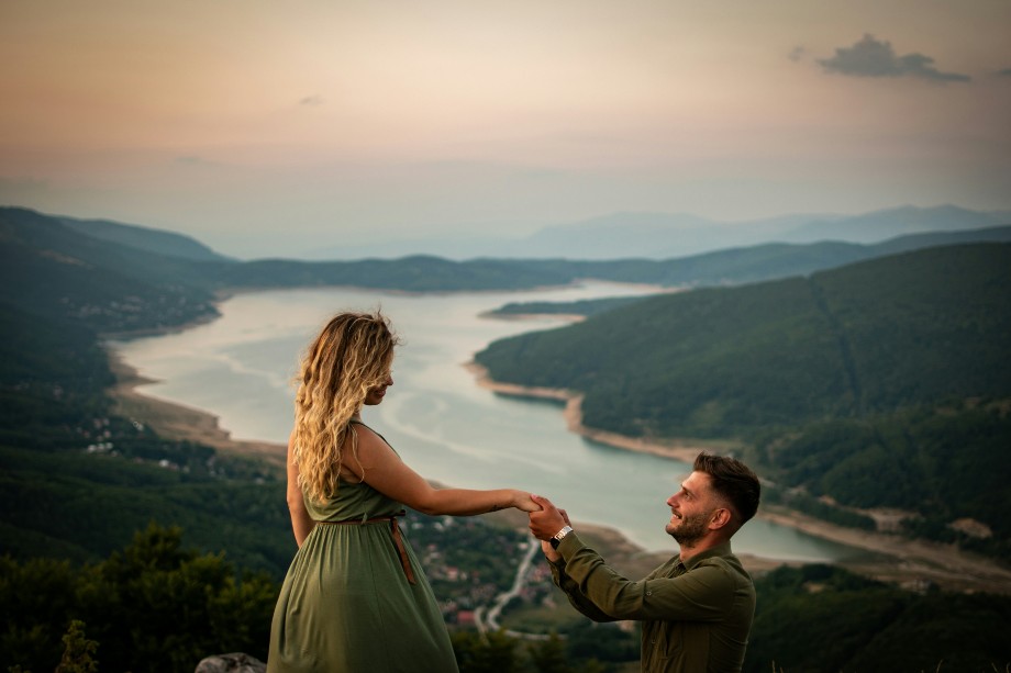 a Surprise Proposal on the mountain