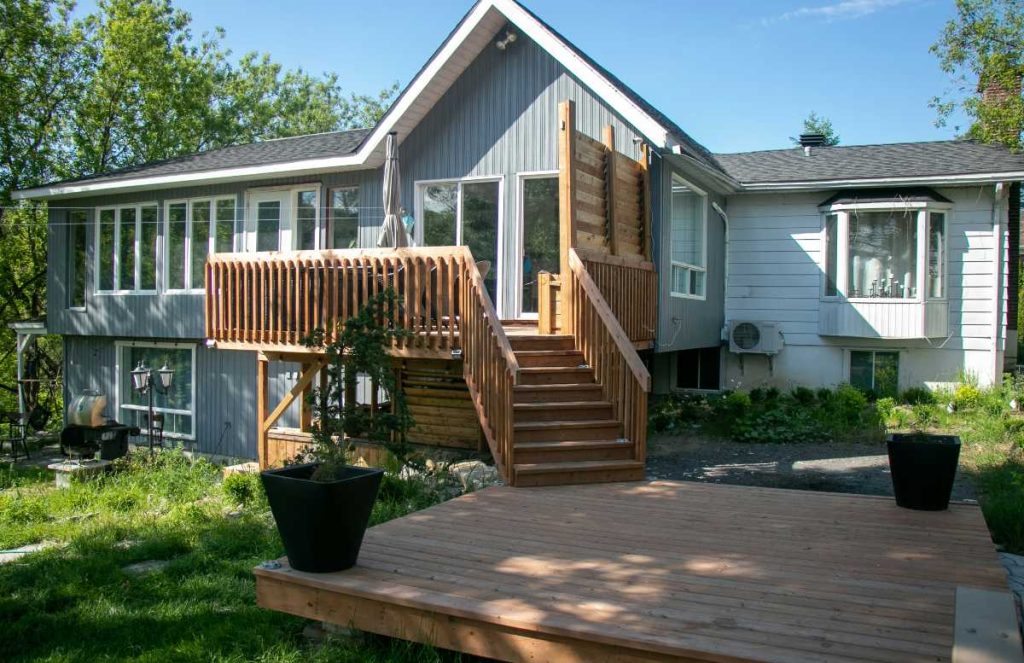 simple outdoor style